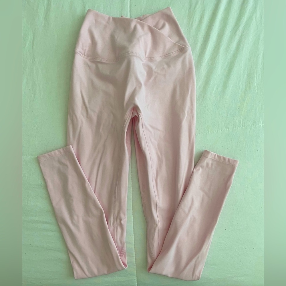 CSB fade crossover scrunch leggings